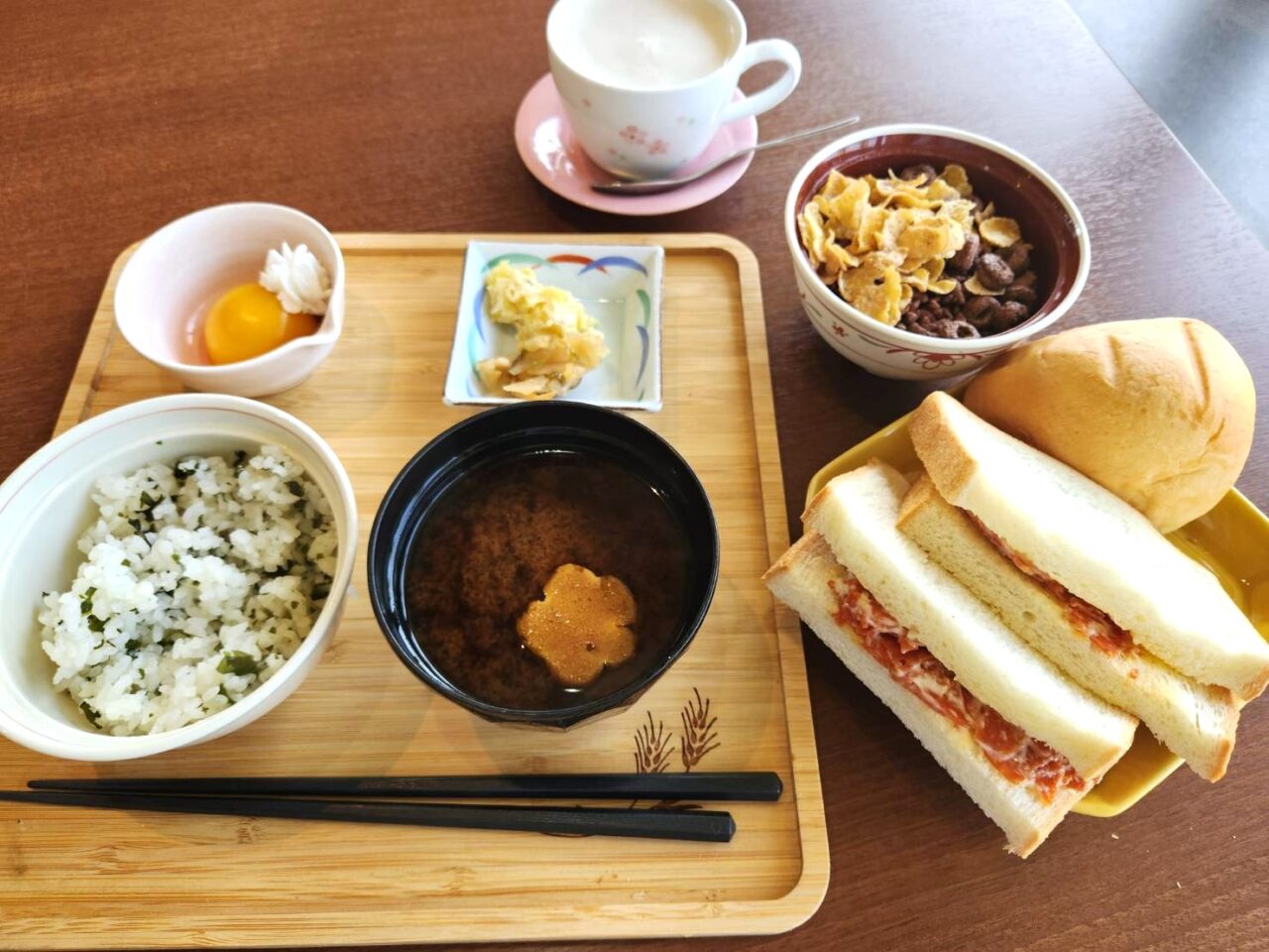 ナナカフェ食堂