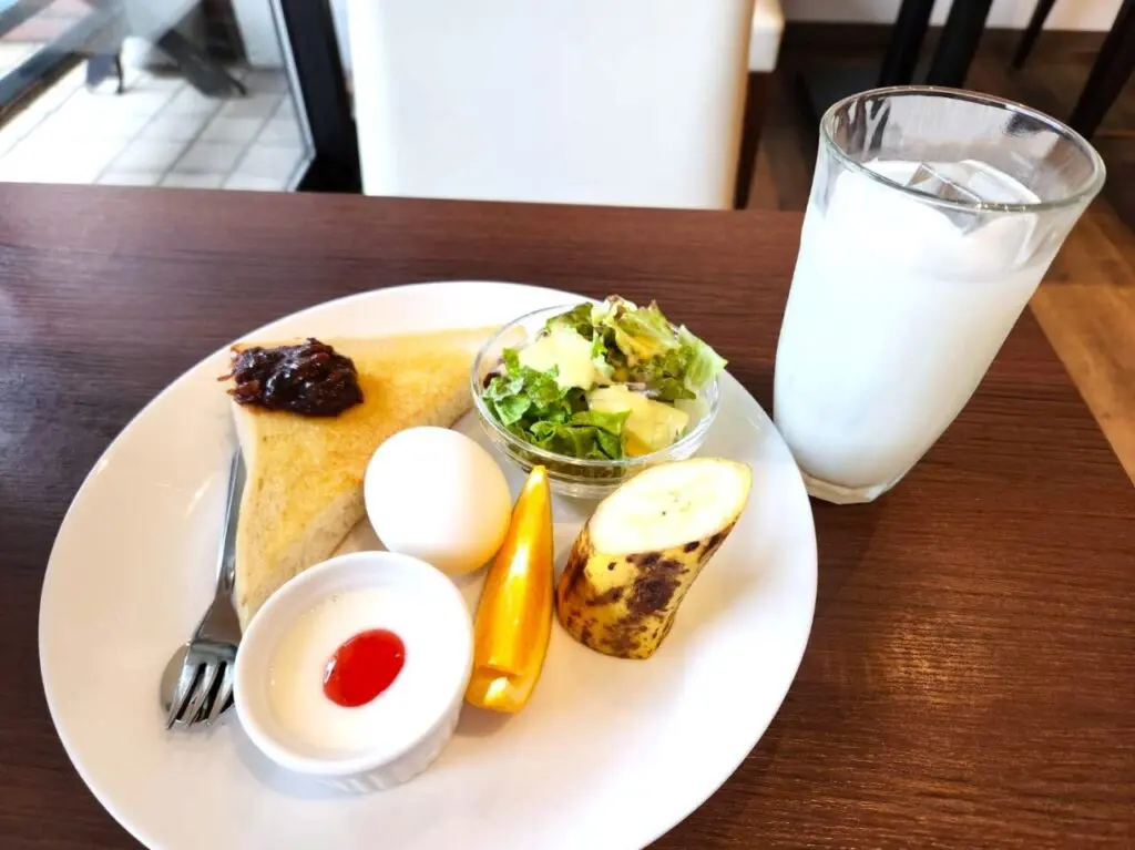 スカイブルー