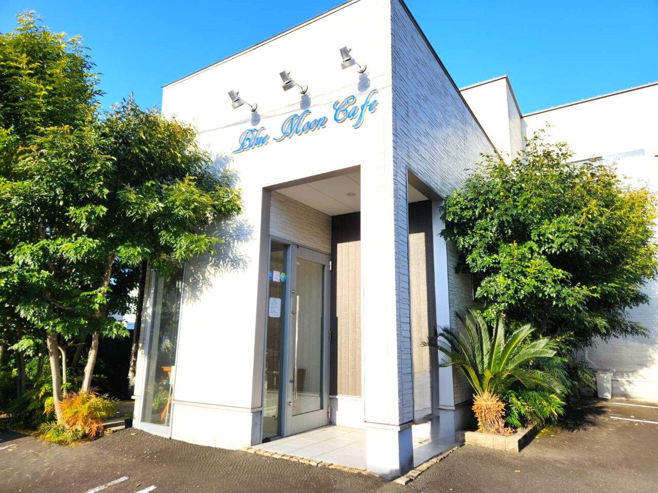 ブルームーンカフェ